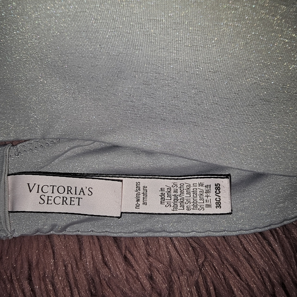 Victoria secret wireless bra